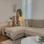 - Bright&modern - Private Terrace - Aircon - Near Train&beach * Niza