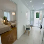 - Bright&modern - Private Terrace - Aircon - Near Train&beach *