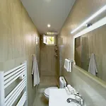 - Bright&modern - Private Terrace - Aircon - Near Train&beach Apartamento *