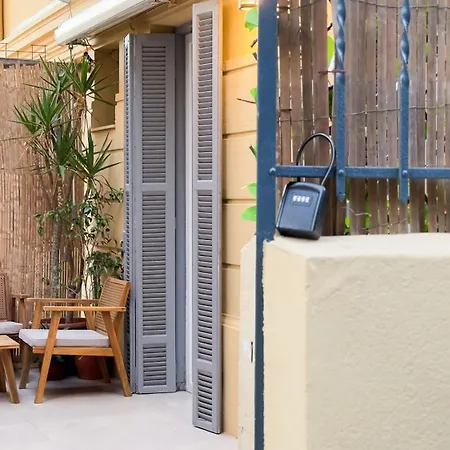 - Bright&modern - Private Terrace - Aircon - Near Train&beach