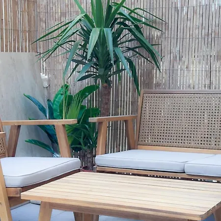 - Bright & Modern - Private Terrace - Aircon - Near Train & Apartament Nicea
