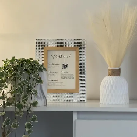 Appartement - Bright & Modern - Private Terrace - Aircon - Near Train & Nice