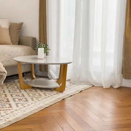 Appartement - Bright & Modern - Private Terrace - Aircon - Near Train & Nice